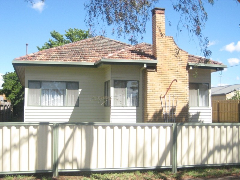 47 Peace Avenue, Warragul VIC 3820