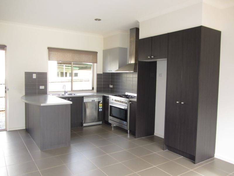 21 Gloucester Place, Warragul VIC 3820