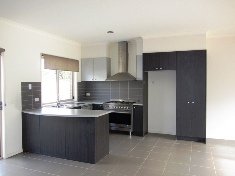 21 Gloucester Place, Warragul VIC 3820