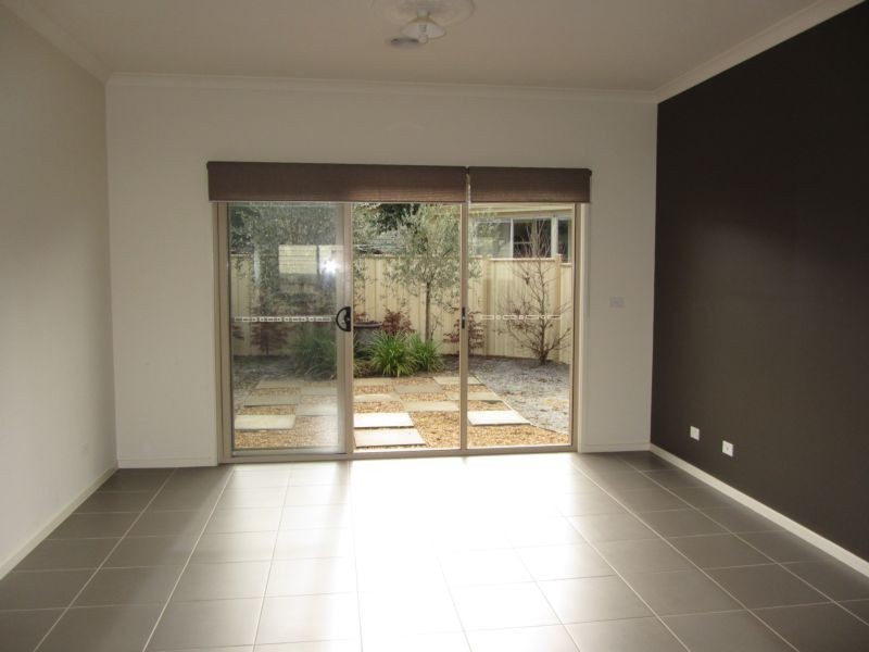 21 Gloucester Place, Warragul VIC 3820