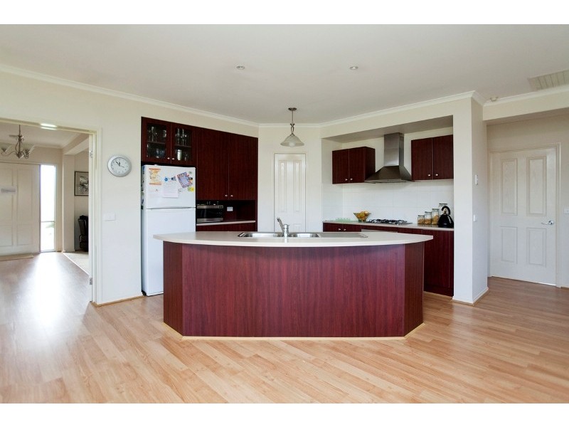 1 Henry Court, Warragul VIC 3820