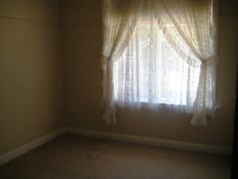 6 Lampards Road, Drouin VIC 3818