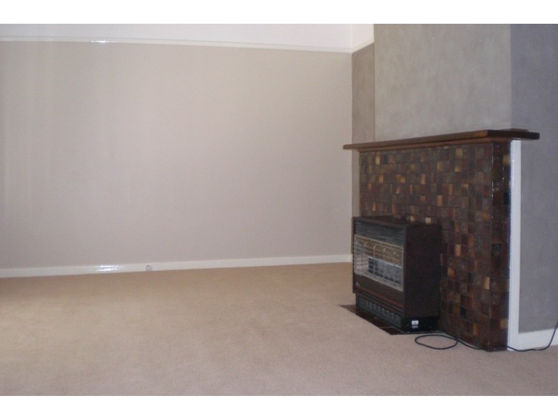 12 Centre Avenue, Warragul VIC 3820