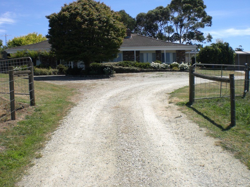 11 Simper Court, Drouin VIC 3818