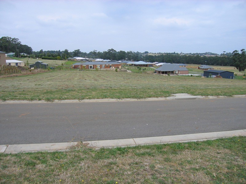 Lot 15, 68 Kamanari Court, Drouin VIC 3818