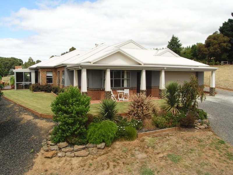 14 Settlers Rise, Drouin VIC 3818
