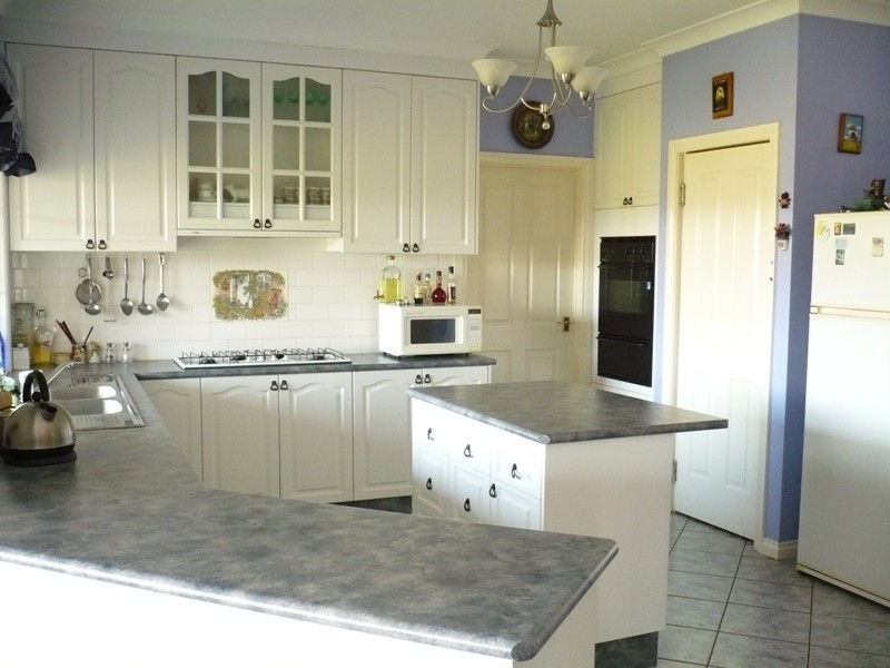 70 Gleesons Road, Jindivick VIC 3818