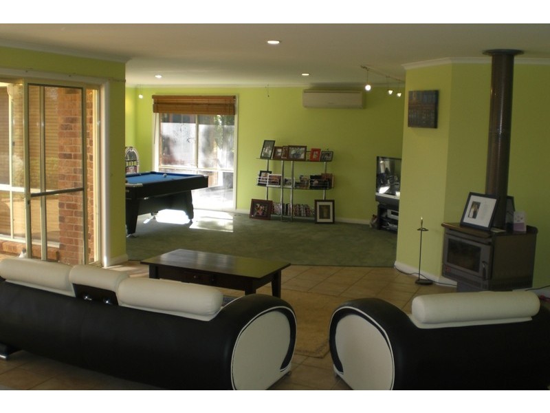 6 Muirhead Close, Warragul VIC 3820