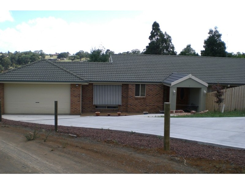 6 Muirhead Close, Warragul VIC 3820