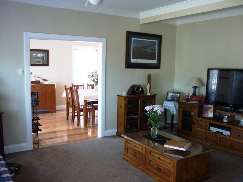 23 Buln Buln Road, Drouin VIC 3818