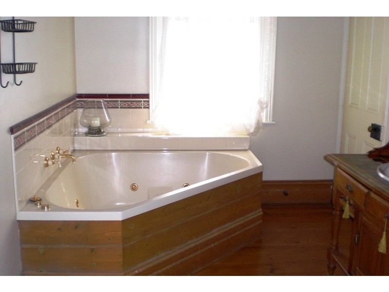 16 Kent Street, Warragul VIC 3820