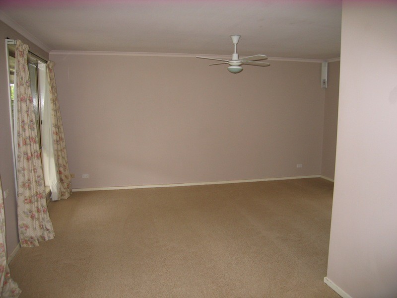 16 Forrest Street, Drouin VIC 3818