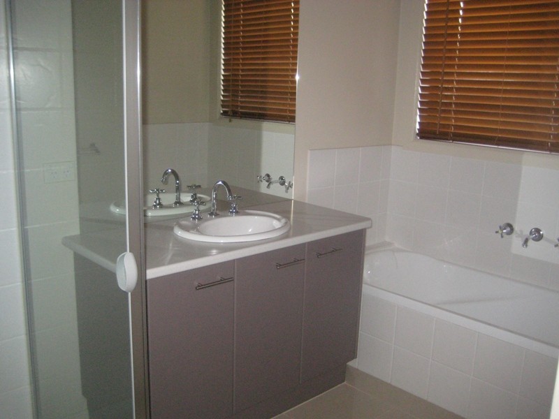 10 Tulip Court, Warragul VIC 3820