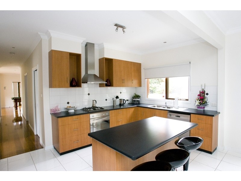 18 Gloucester Place, Warragul VIC 3820