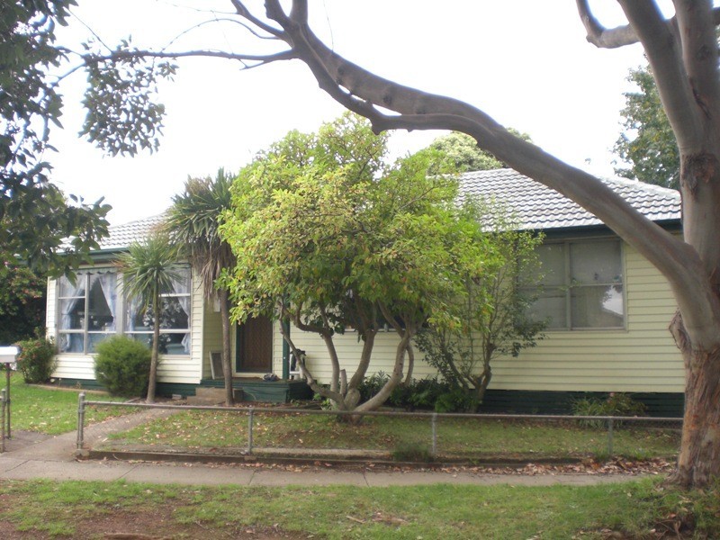 12 Pettit Street, Warragul VIC 3820