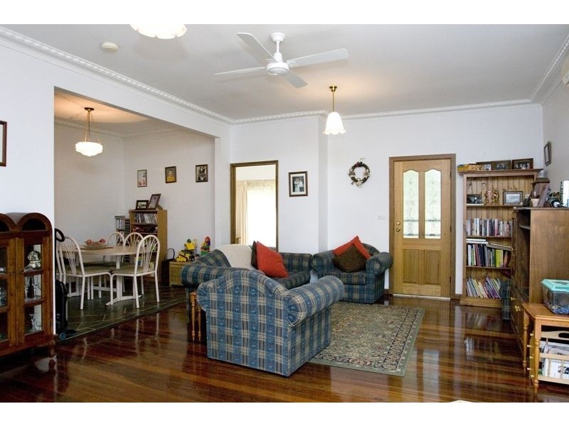 9 Davies Street, Warragul VIC 3820