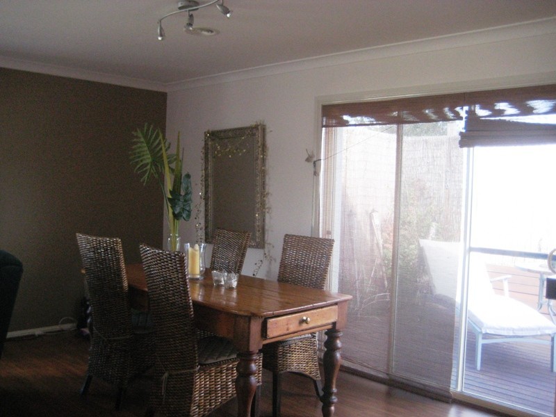 10 Cameron Court, Drouin VIC 3818