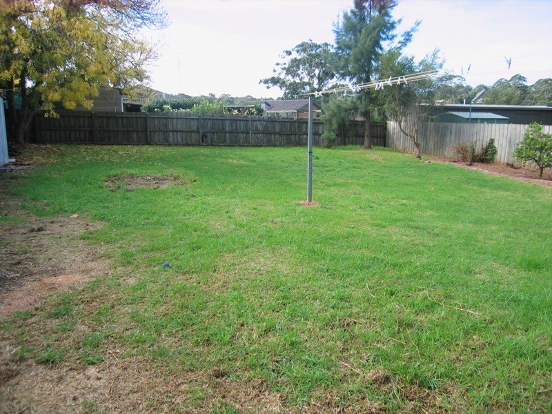 6 Darnum Street, Drouin VIC 3818