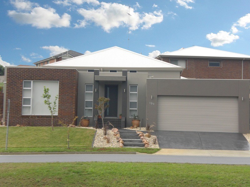 198 Bowen Street, Warragul VIC 3820