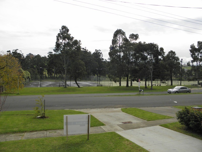 1/22 Bennett Street, Drouin VIC 3818