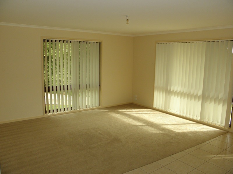 1/22 Bennett Street, Drouin VIC 3818