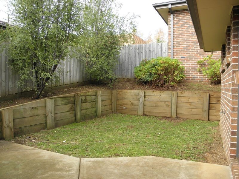 1/22 Bennett Street, Drouin VIC 3818