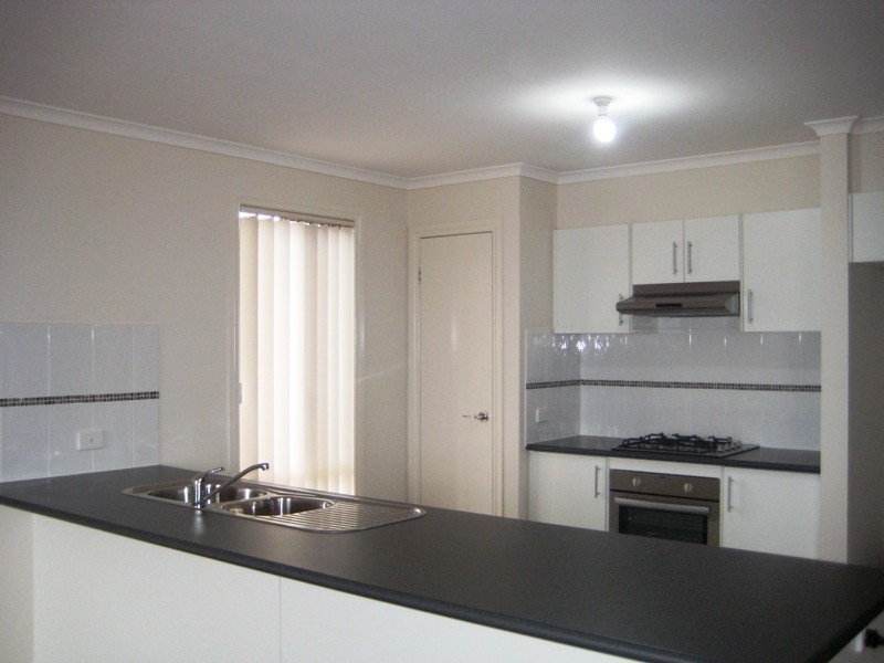 12 Mayfair Drive, Drouin VIC 3818