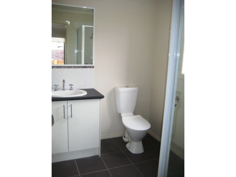 12 Mayfair Drive, Drouin VIC 3818