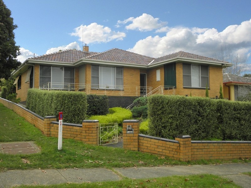 25 Clifford Street, Warragul VIC 3820