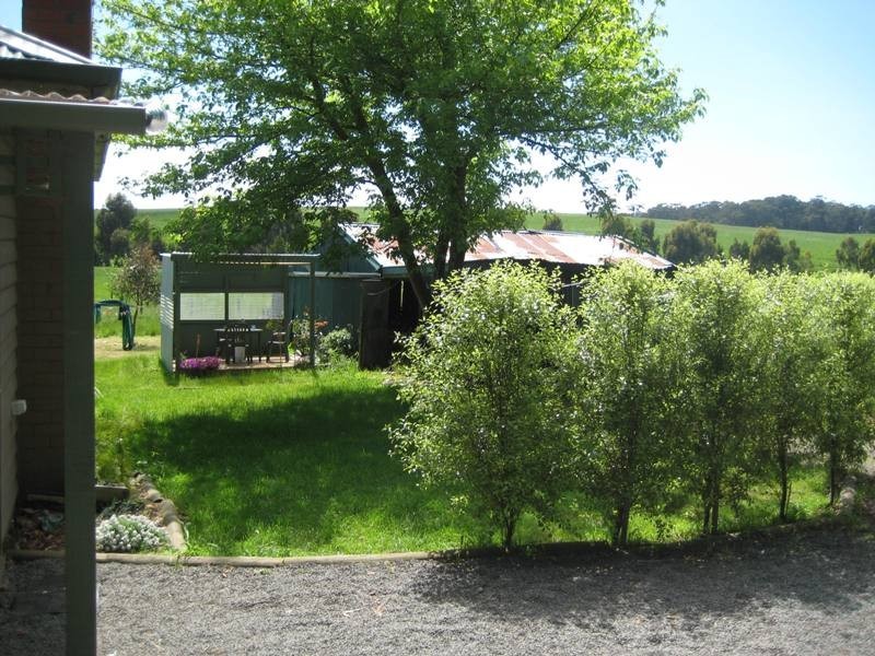 70 Kelly Road, Athlone VIC 3818