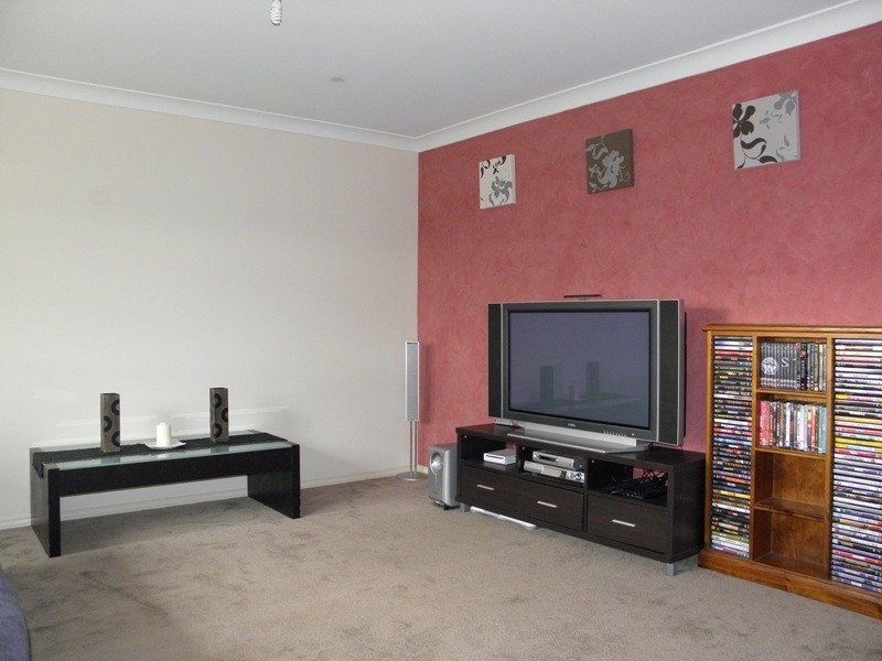 9 Picadilly Court, Drouin VIC 3818