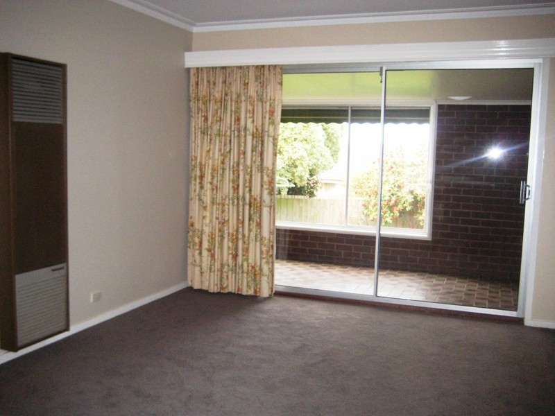 4 Sinclair Street, Warragul VIC 3820