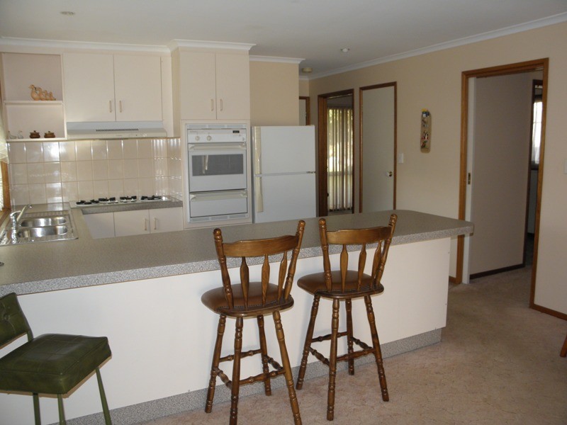 54 Hopetoun Road, Drouin VIC 3818