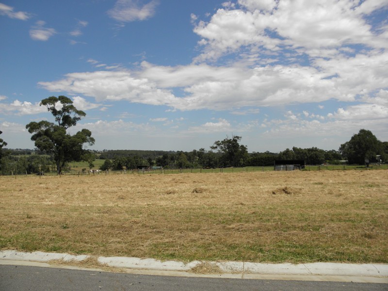 Lot 5,  Oxley Court, Drouin VIC 3818