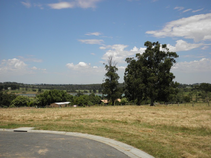 Lot 5,  Oxley Court, Drouin VIC 3818