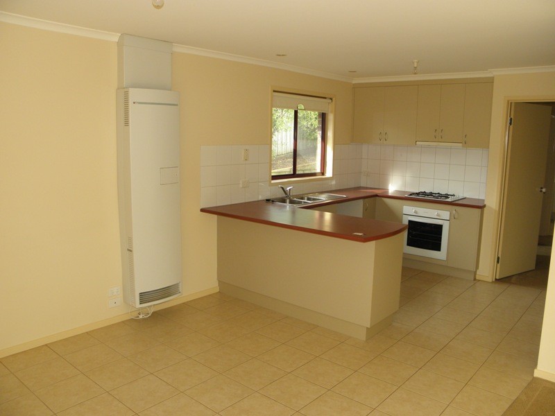 1/22 Bennett Street, Drouin VIC 3818