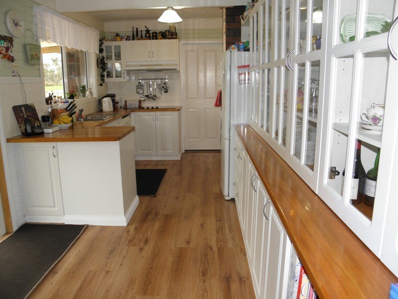 34 Newell Road, Longwarry VIC 3816