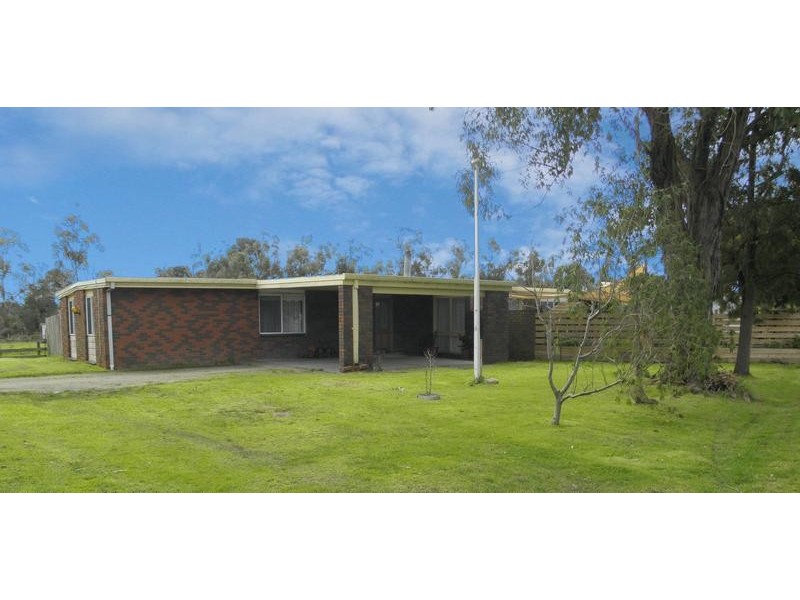 34 Newell Road, Longwarry VIC 3816