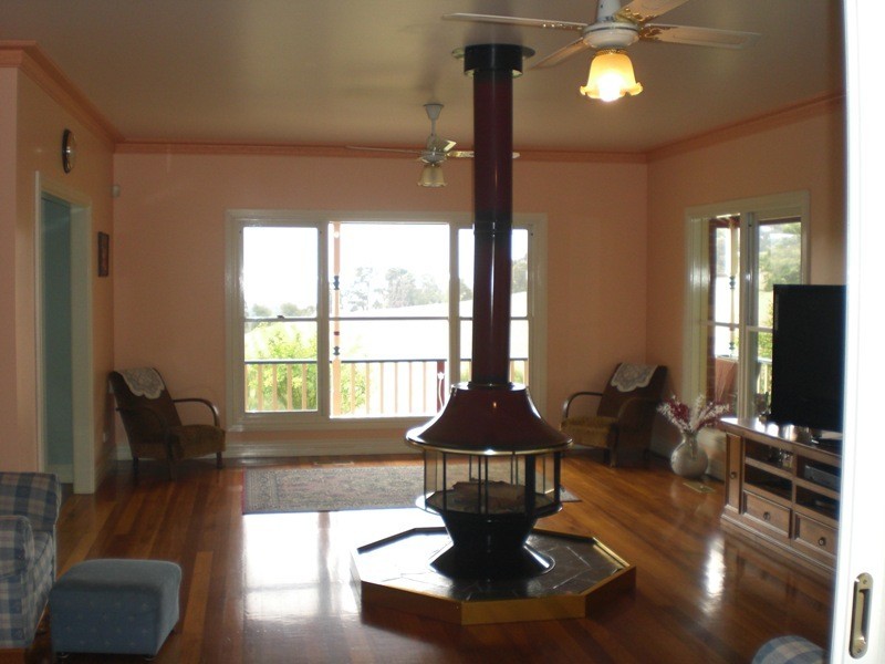 27 Mount Speed Road, Trafalgar VIC 3824