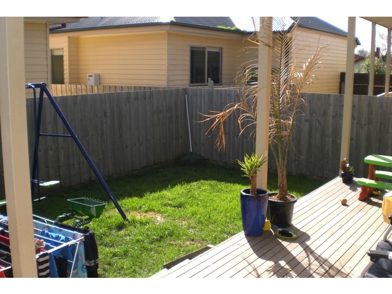 2D/2 Chapmans Road, Trafalgar VIC 3824