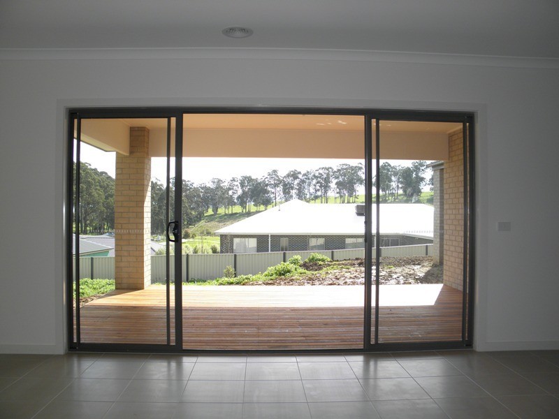 7 Waterside Drive, Drouin VIC 3818