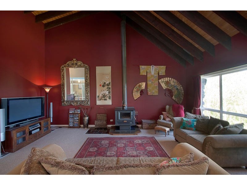 6 Taraview Court, Neerim South VIC 3831