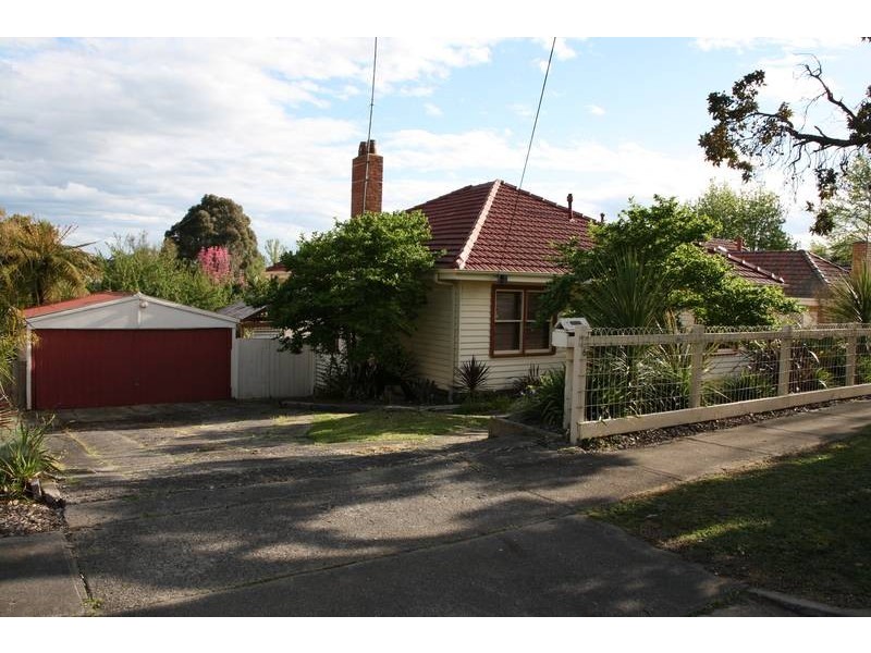 6 Windsor Avenue, Warragul VIC 3820
