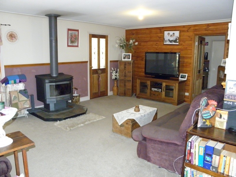 45 Bayview Road, Jindivick VIC 3818