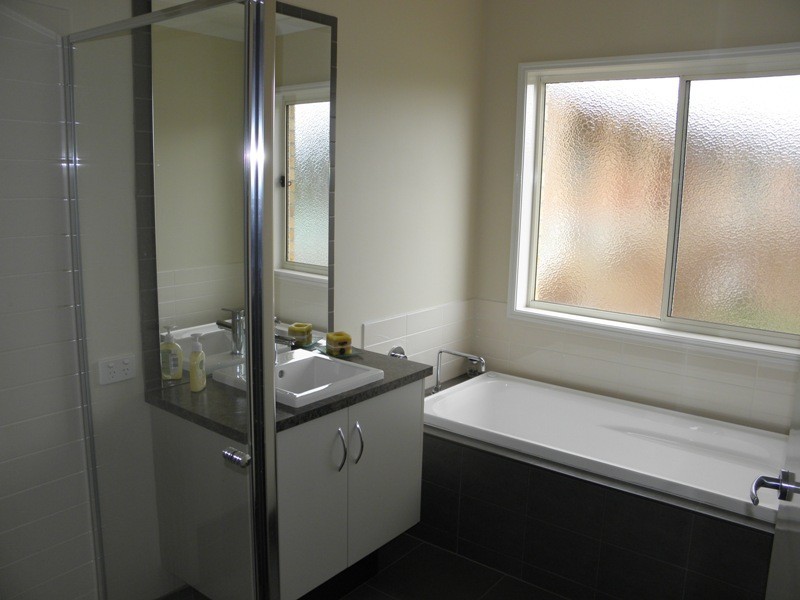 8 Eton Court, Neerim South VIC 3831