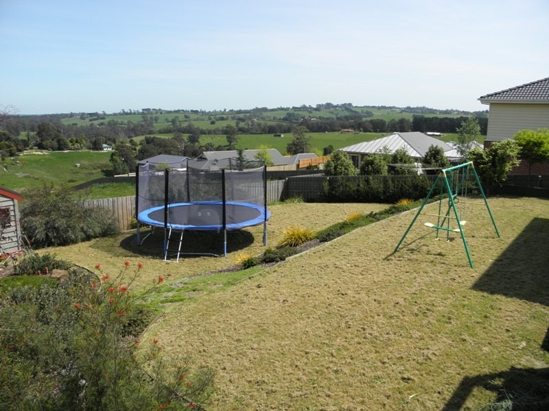 11 Benjamin Street, Neerim South VIC 3831