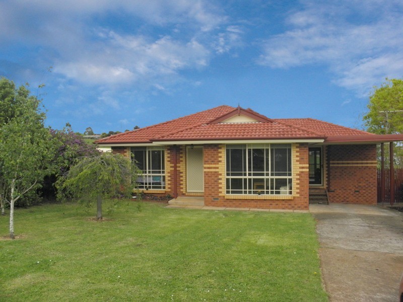 11 Flaxmill Close, Drouin VIC 3818