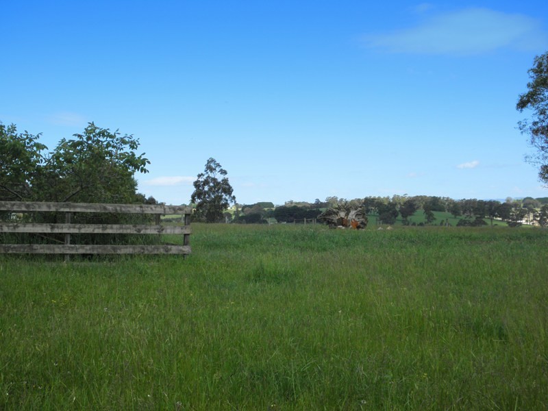 132 Hopetoun Road, Drouin VIC 3818