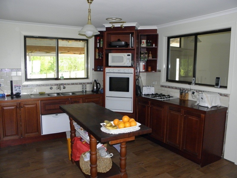 11 Powelltown Road, Neerim Junction VIC 3821