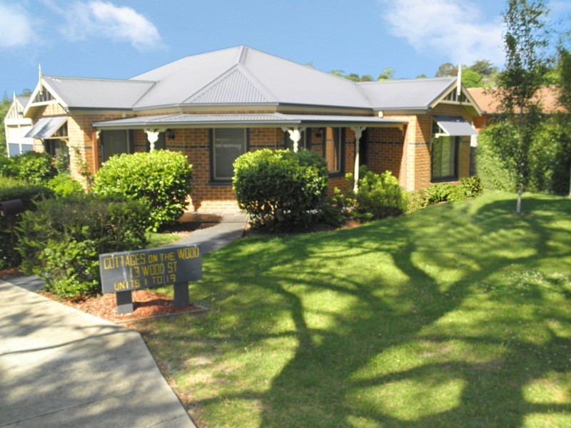 1/13 Wood Street, Drouin VIC 3818